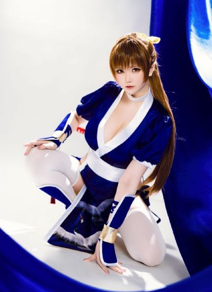 白莲花的贵妇生活_影音先锋资源